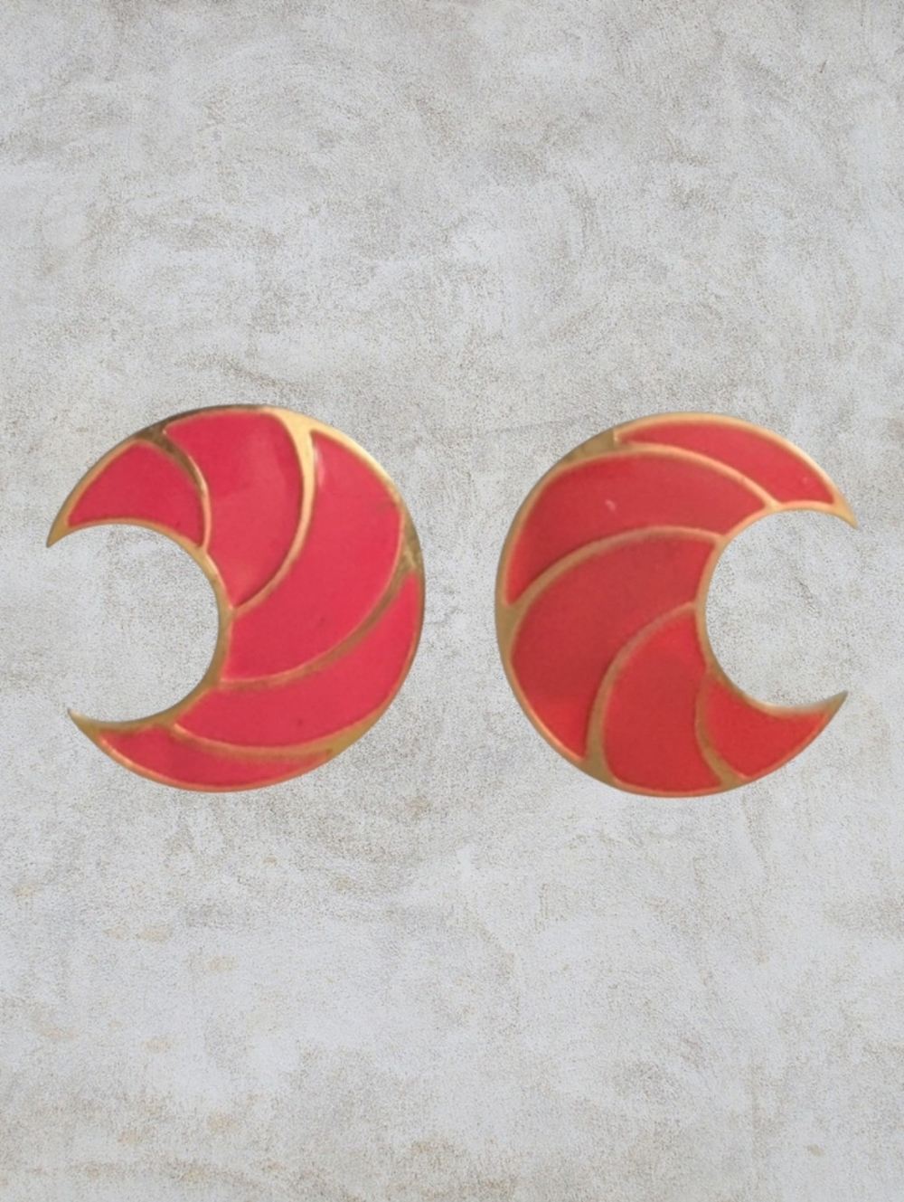 Vintage 1980s Coral and Gold Tone Enamel Earrings Art Deco Pierced
